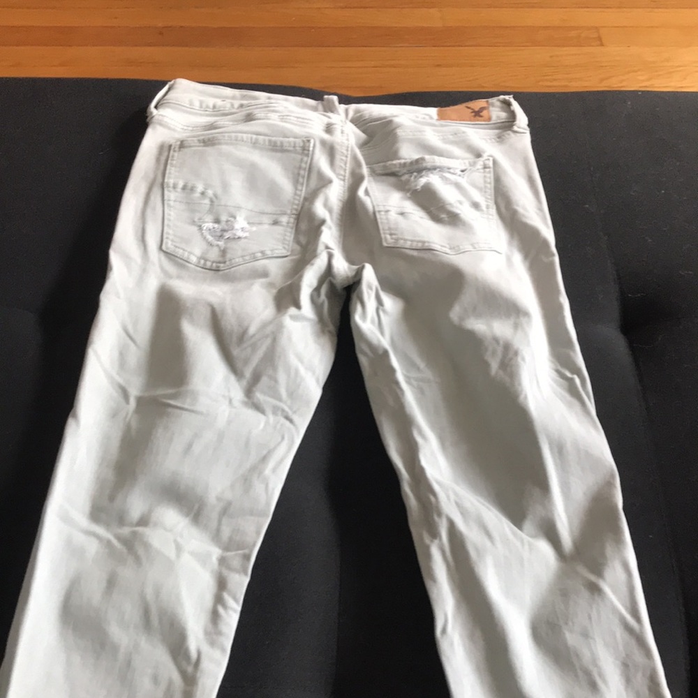Distressed Jeans - Picture 5 of 6